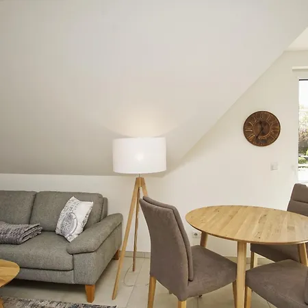 Rex Rugia Fewo15-8 Mit Schwimmbad Und Saunanutzung Im Ahoi-erlebnisbad Sellin Daire Lobbe