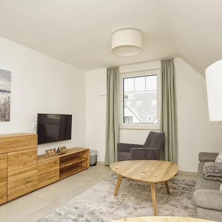 Rex Rugia Fewo15-8 Mit Schwimmbad Und Saunanutzung Im Ahoi-erlebnisbad Sellin